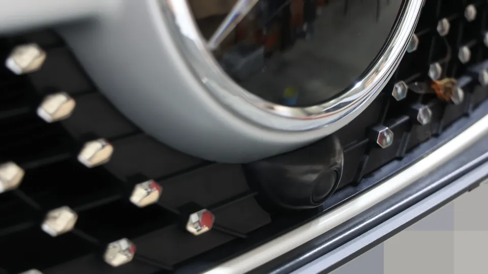 Mercedes-Benz GLB surround view camera - Mercedes-Benz GLB Surround View Camera Retrofit Review photo 3