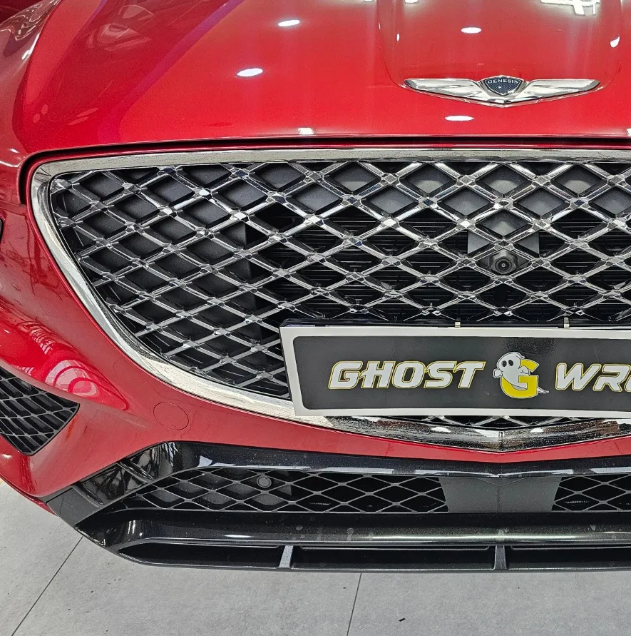 Genesis GV70 vinyl wrap - Genesis GV70 Grille Wrap Review — Black Gloss Transformation photo 3