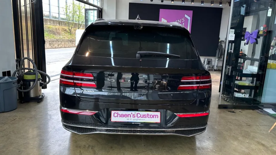 Genesis GV80 Coupe vinyl wrap - Genesis GV80 Coupe Vinyl Wrap Review: Crayon Color Change photo 4