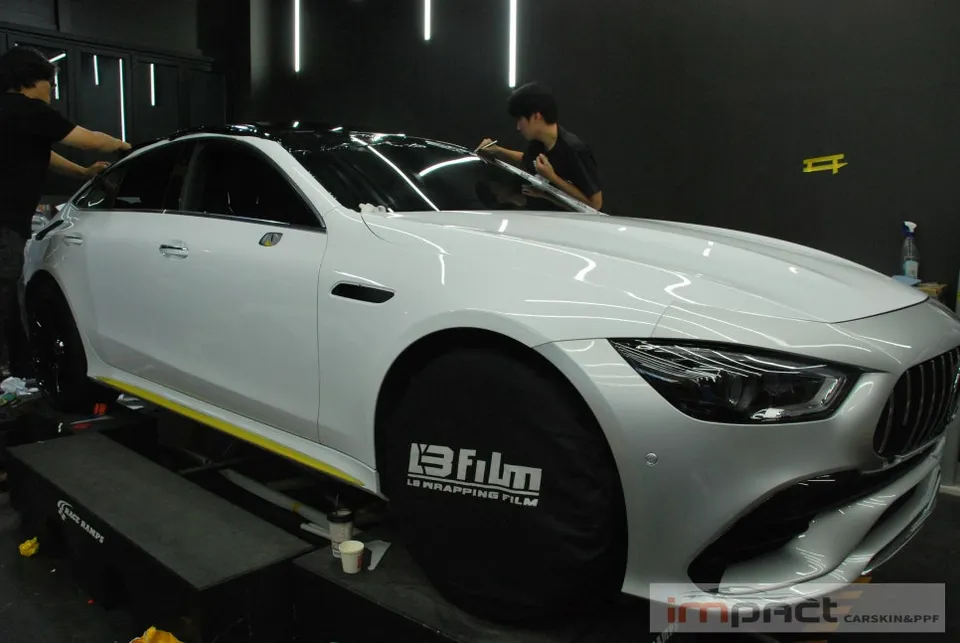 Mercedes-Benz AMG GT 43のカーラッピング事例|費用目安・仕上がり 施工写真 3-2