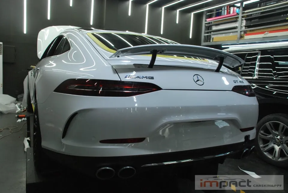 Mercedes-Benz AMG GT 43のカーラッピング事例|費用目安・仕上がり 施工写真 2-3