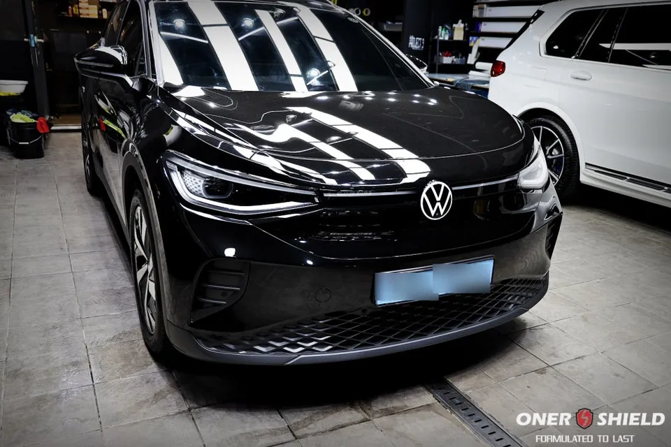 Volkswagen ID.4のガラスコーティング事例|費用目安・仕上がり 施工写真 1-1