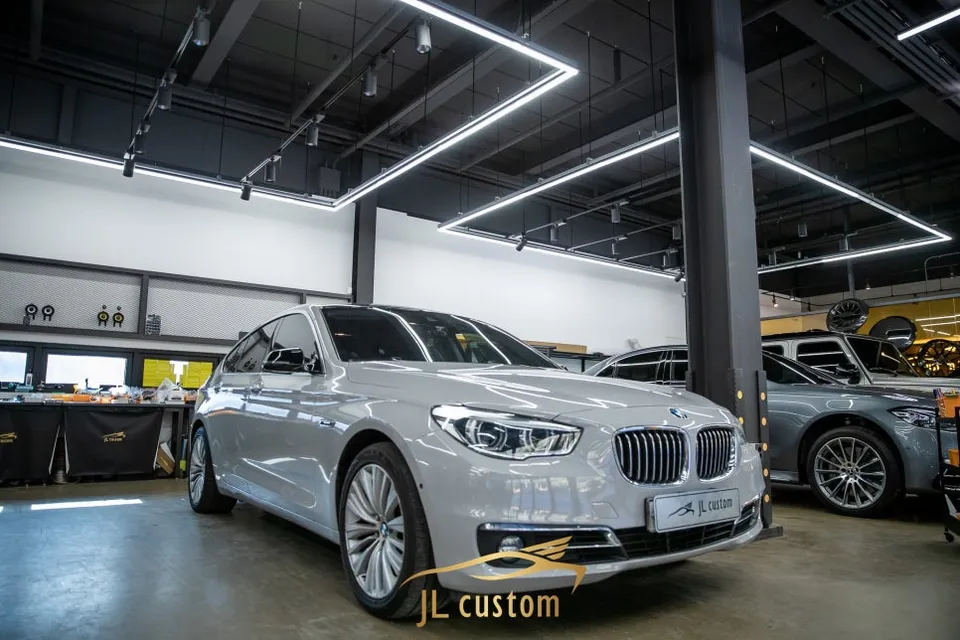 BMW 5GT Android Infotainment Upgrade: New Car Feel photo 1