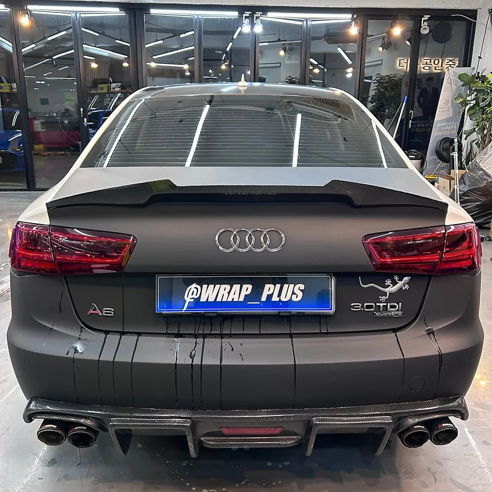 Audi A6のカーラッピング事例｜ナドーグレイの高級感 施工写真 2-2