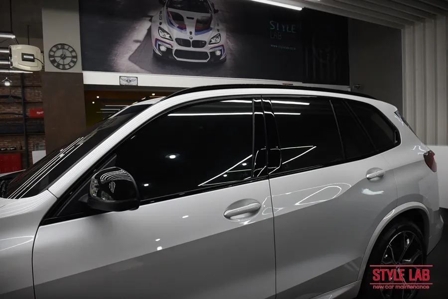 BMW X5 G05のPPF施工事例｜費用目安と仕上がり 施工写真 1-3