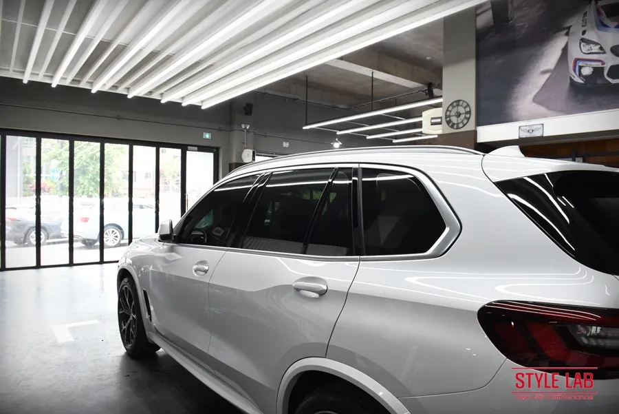 BMW X5 G05のPPF施工事例｜費用目安と仕上がり 施工写真 2-3