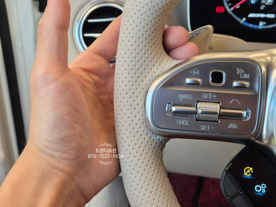 Mercedes-Benz S63 AMG steering wheel - Mercedes-Benz S63 AMG Steering Wheel Customization Review photo 4