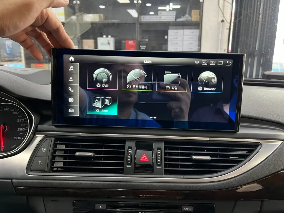 Audi A7のAndroid Auto・CarPlay取付事例 施工写真 2-2
