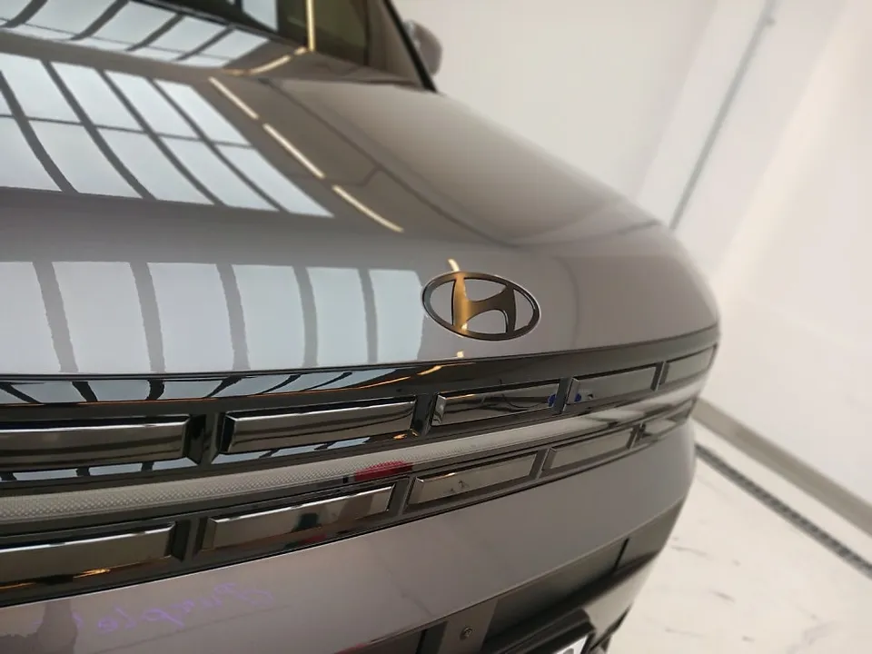 Hyundai Santa Fe MX5のガラスコーティング事例 施工写真 3-1