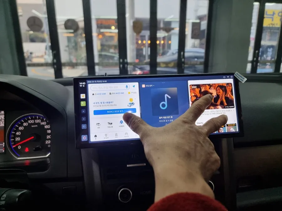 Honda CR-VのAndroid Auto・CarPlay取付事例 施工写真 3-2