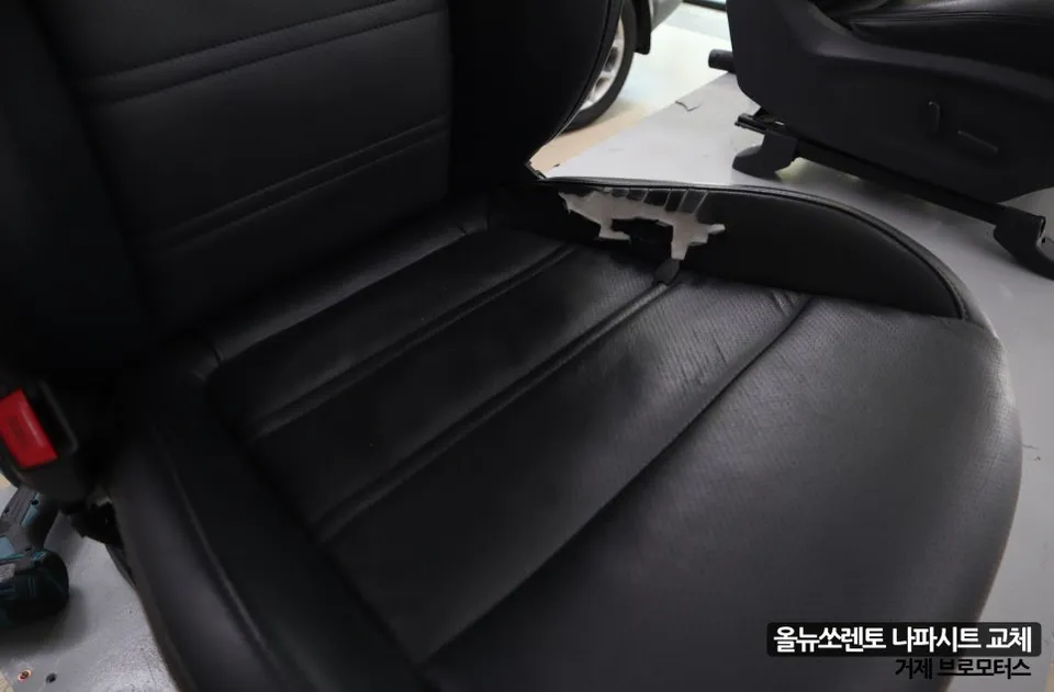 Kia All New Sorento interior customization - Kia Sorento Interior Customization: Napa Leather Seat Upgrade photo 3