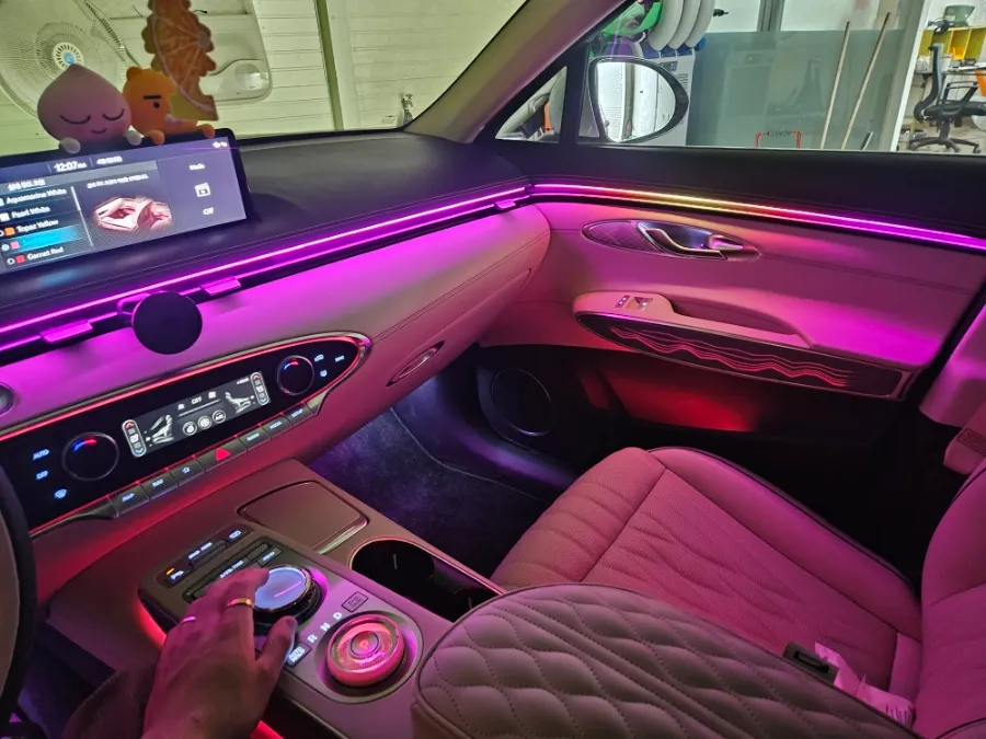 Genesis GV70 ambient lighting - Genesis GV70 Ambient Lighting Upgrade Review photo 4