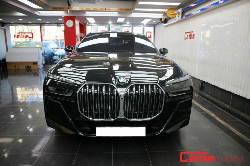 BMW 7 Series G11/G12 PPF施工事例|費用目安・仕上がり 写真