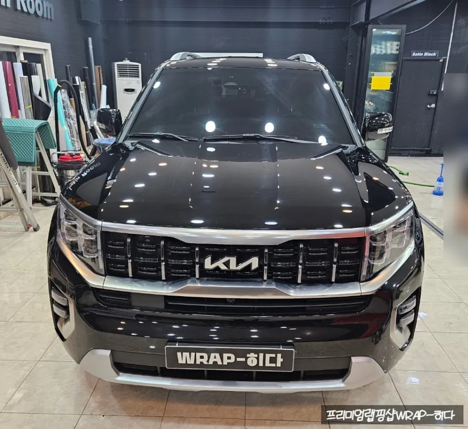 Kia Mohave The Master vinyl wrap - Kia Mohave The Master Vinyl Wrap Review: Matte Military Green photo 4