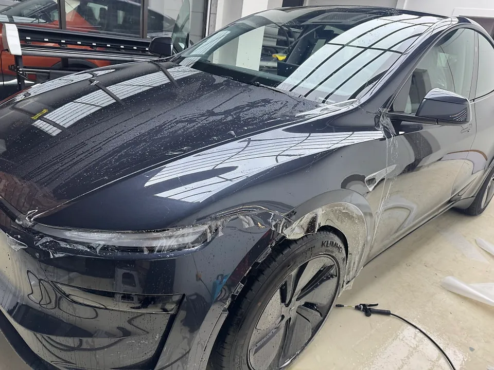 Tesla Model Y PPF施工事例|費用目安と仕上がり 施工写真 2-2