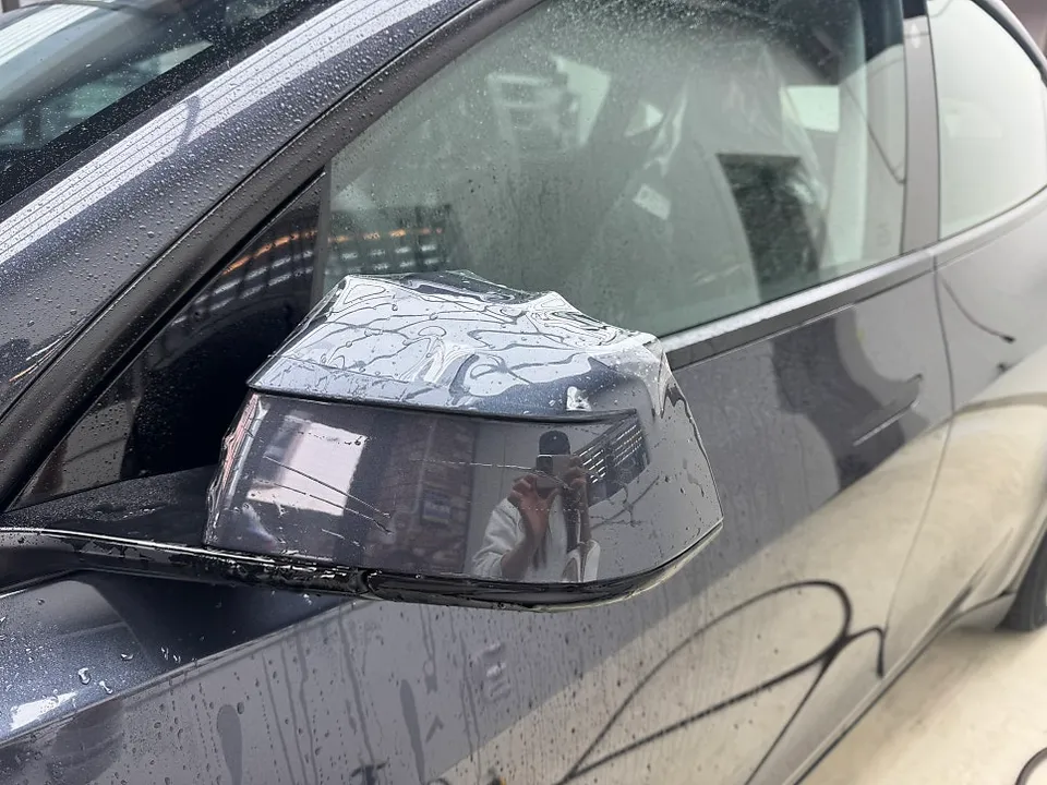 Tesla Model Y PPF施工事例|費用目安と仕上がり 施工写真 3-2