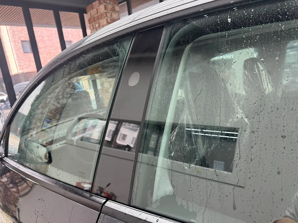 Tesla Model Y PPF施工事例|費用目安と仕上がり 施工写真 3-3