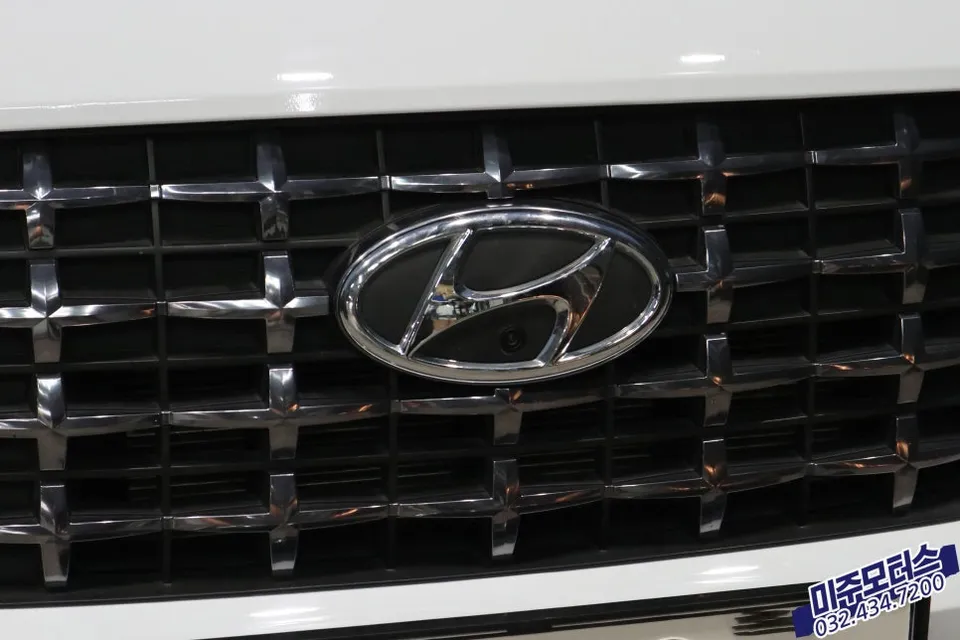 Hyundai Venue sensors cameras - Hyundai Venue Front Camera Installation Review photo 3