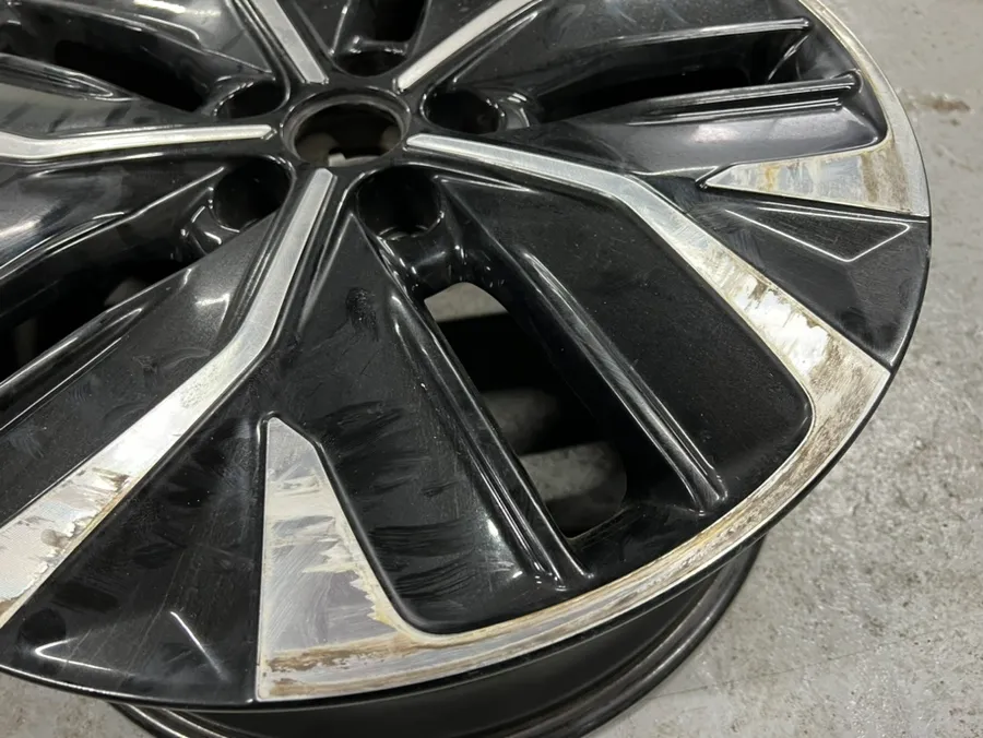Kia EV6 wheel repair - Kia EV6 Wheel Repair & Painting Review photo 4