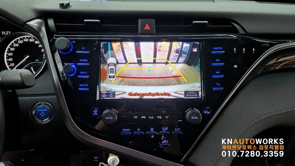 Toyota CamryのAndroid Auto・CarPlay取付事例 施工写真 2-2