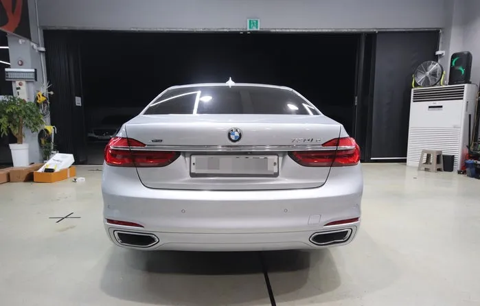 BMW 7 Series G11 vinyl wrap - BMW 7 Series G11 Vinyl Wrap Review: Stunning G12 Conversion photo 3