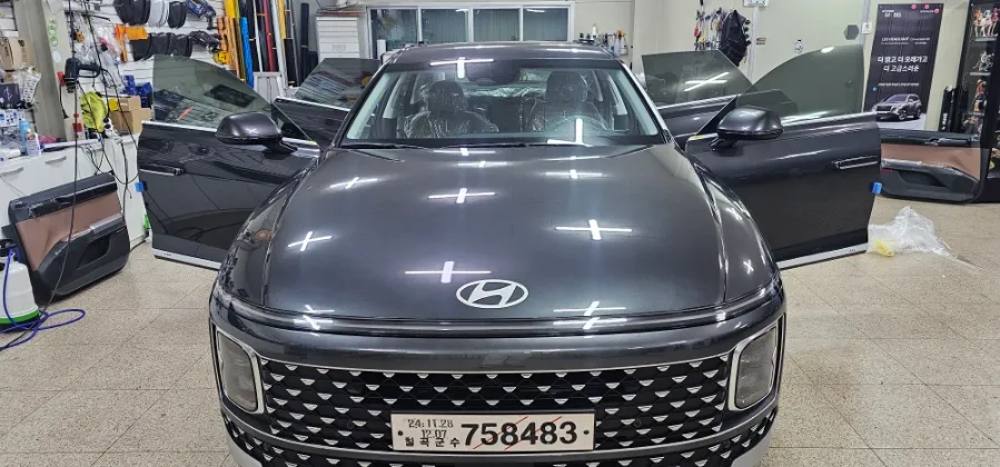 Hyundai Grandeur GN7のカーフィルム施工事例|費用と仕上がり 施工写真 1-2