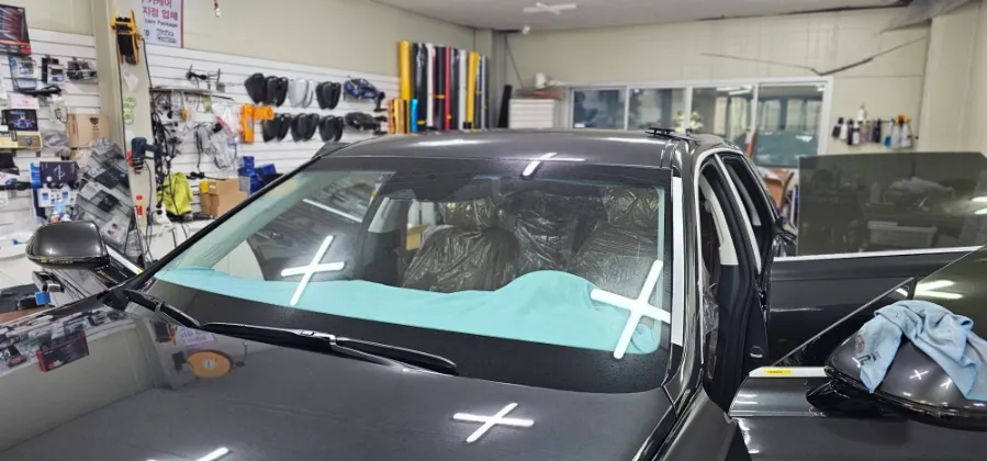 Hyundai Grandeur GN7のカーフィルム施工事例|費用と仕上がり 施工写真 1-3