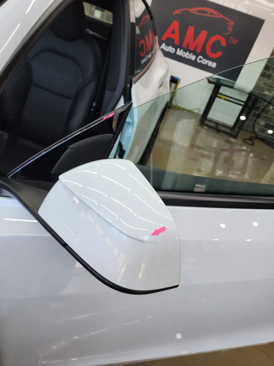 Tesla Model YのPPF施工事例 施工写真 2-1