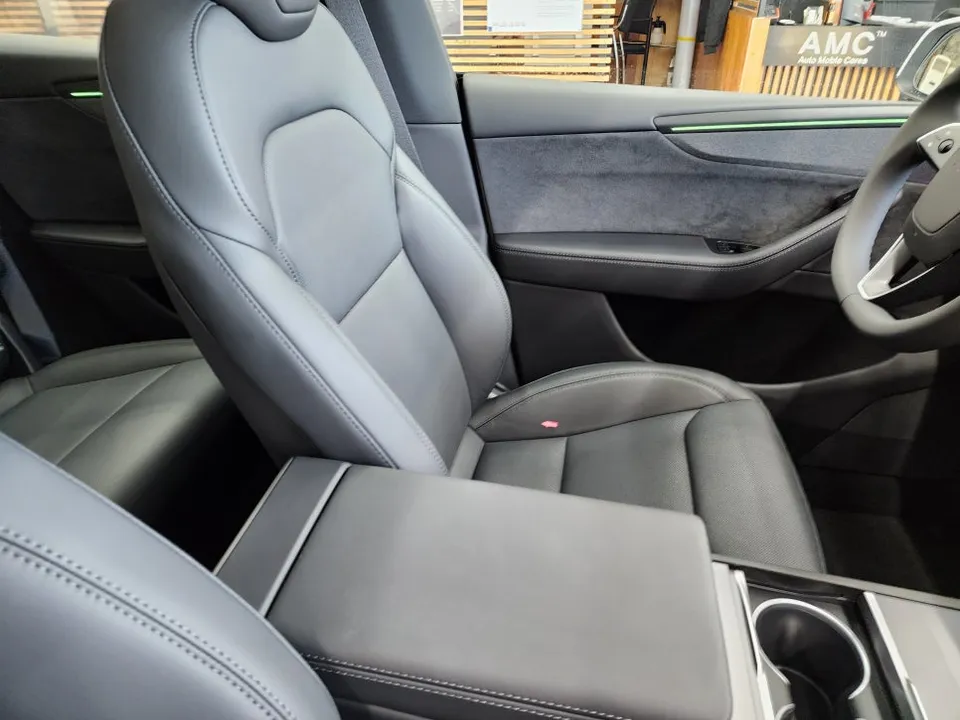Tesla Model YのPPF施工事例 施工写真 2-2