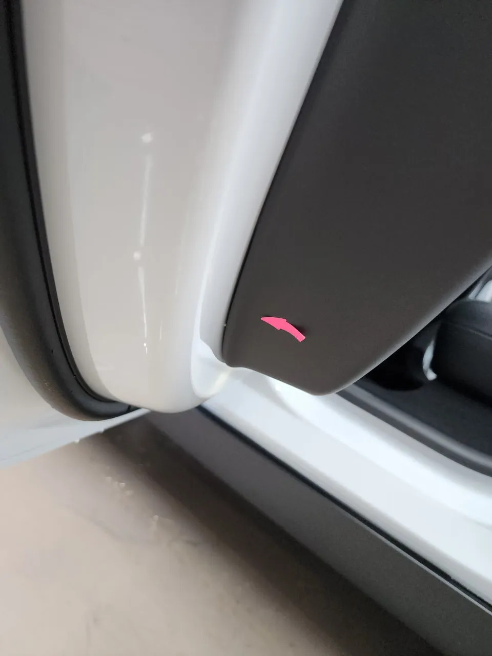 Tesla Model YのPPF施工事例 施工写真 4-2