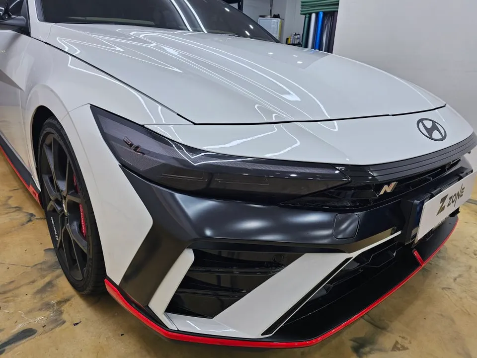 Hyundai Elantra N PPF施工事例|ヘッドライトの印象を変える 施工写真 2-1
