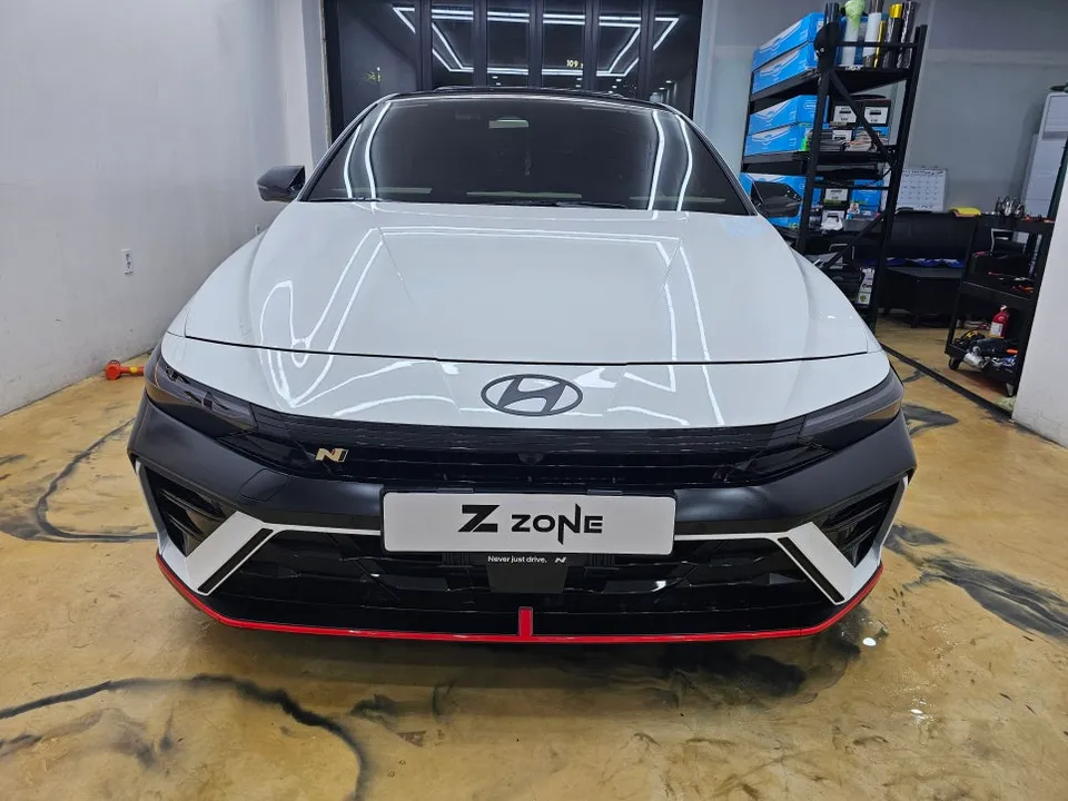 Hyundai Elantra N PPF施工事例|ヘッドライトの印象を変える 施工写真 2-2
