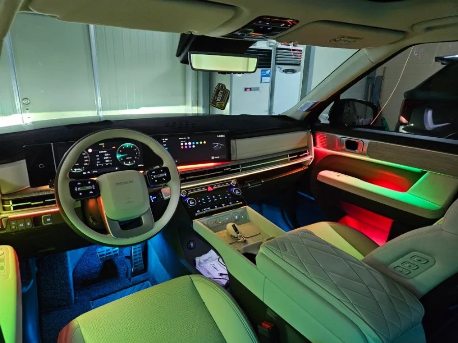 Hyundai Santa Fe MX5 ambient lighting - Hyundai Santa Fe MX5 Ambient Lighting Review - Enhanced Mood Ligh photo 4
