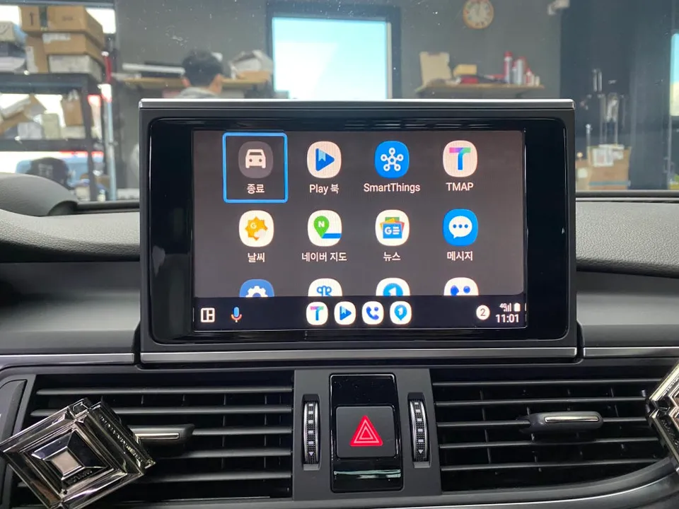 Audi A7のAndroid Auto・CarPlay取付事例 施工写真 3