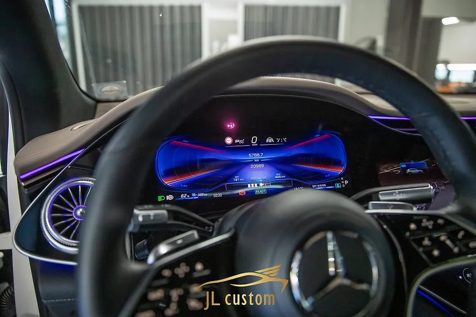 Mercedes-Benz EQS android head unit - Mercedes-Benz EQS Coding & Firmware Upgrade Review: AMG Feel photo 4