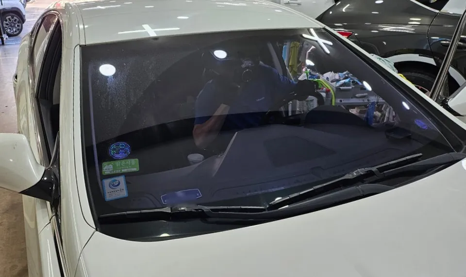 Hyundai Azeraのカーフィルム施工事例｜費用目安・仕上がり 施工写真 2