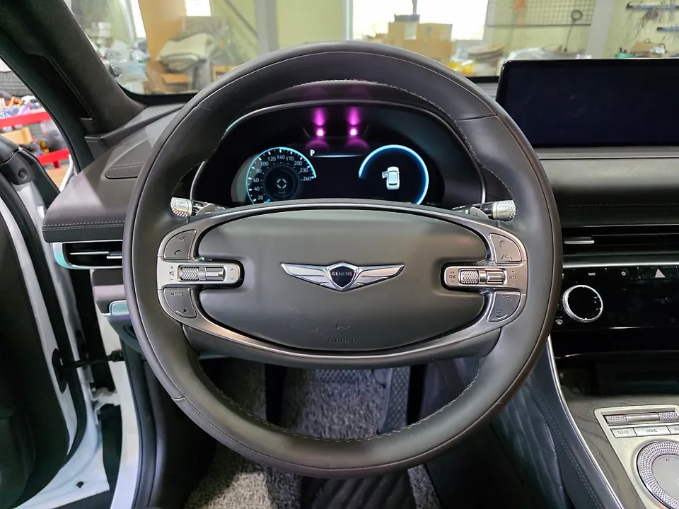 Genesis GV80 other - Genesis GV80 Car Service Review — D-Cut Steering Wheel & HoD Acti photo 3