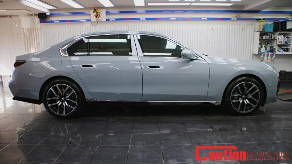 BMW 7 Series G11/G12 PPF施工事例|費用目安・仕上がり 施工写真 2-1