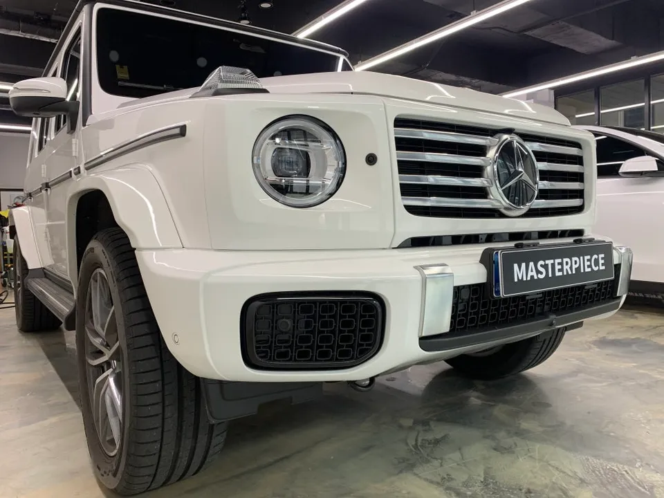 Mercedes-Benz G-Class vinyl wrap - Mercedes-Benz G-Class Vinyl Wrap Review: Chrome Delete & Light PP photo 3