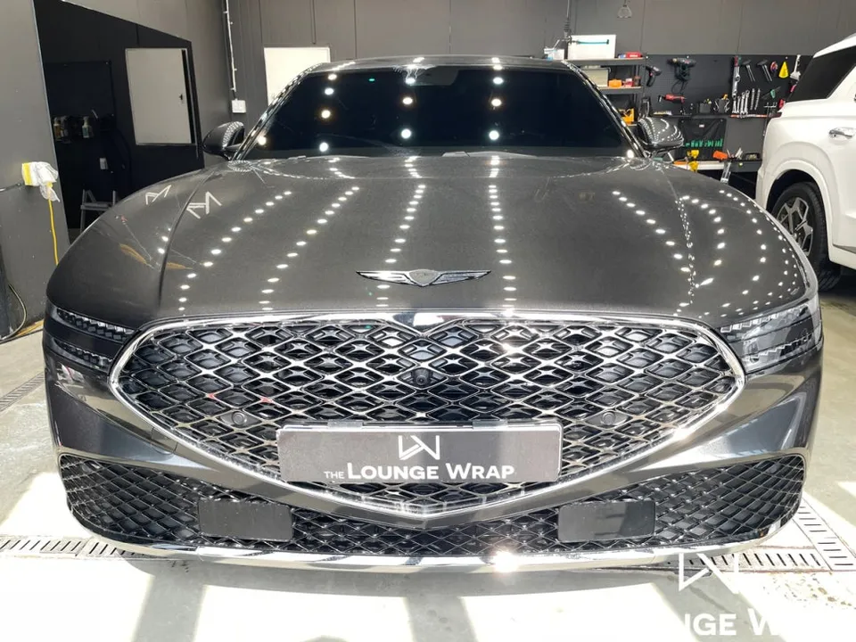 Genesis G90 vinyl wrap - Genesis G90 Vinyl Wrap Review: Chrome Delete for Black Edition Lo photo 4
