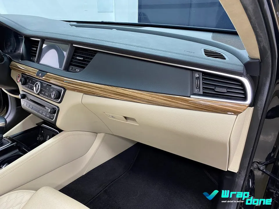 Kia K7 YGのカーラッピング事例|内装カスタム 施工写真 3-2