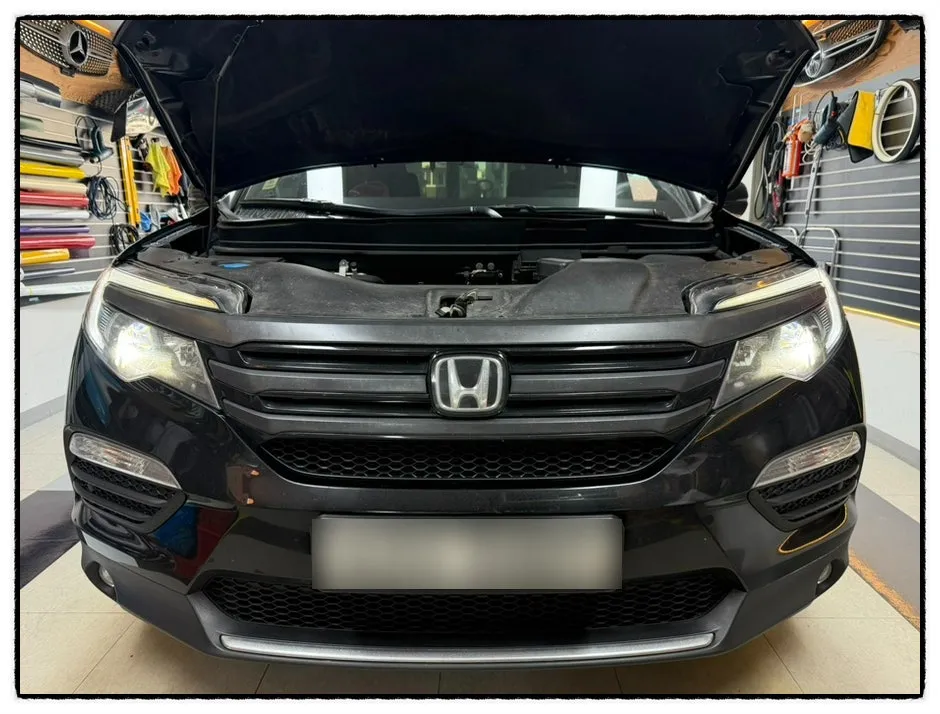 Honda Pilotのカーラッピング事例|費用目安・仕上がり 施工写真 2-3