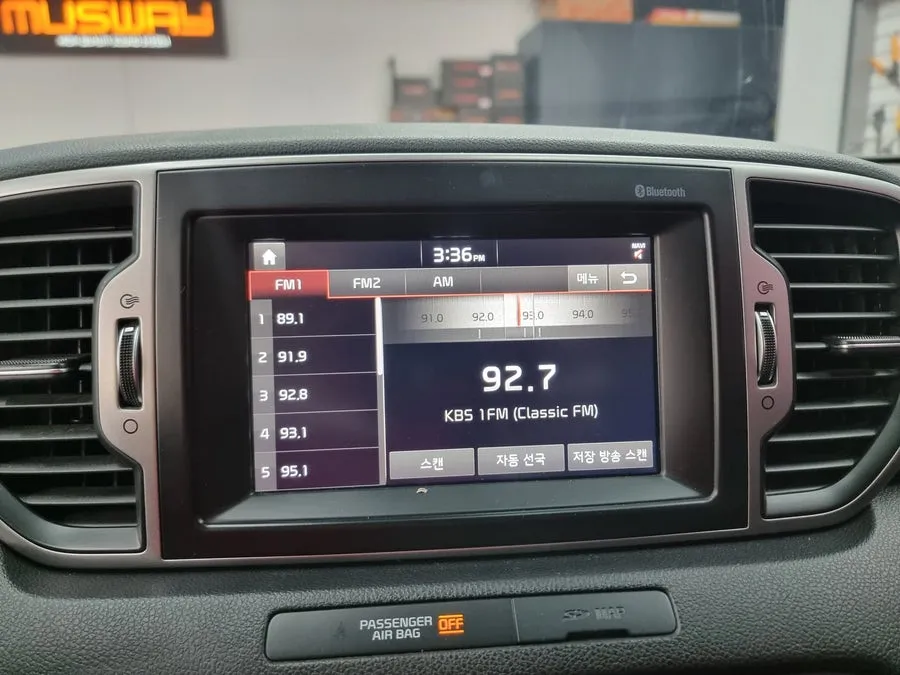 Kia Sportage QLのAndroid Auto・CarPlay取付事例 施工写真 4-1