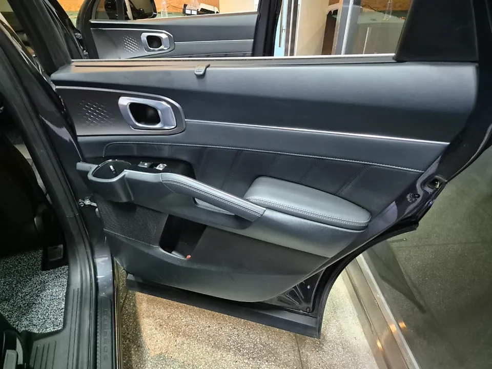 Kia Sorento MQ4 ambient lighting - Kia Sorento MQ4 Ambient Lighting Review — Cost & Results photo 4