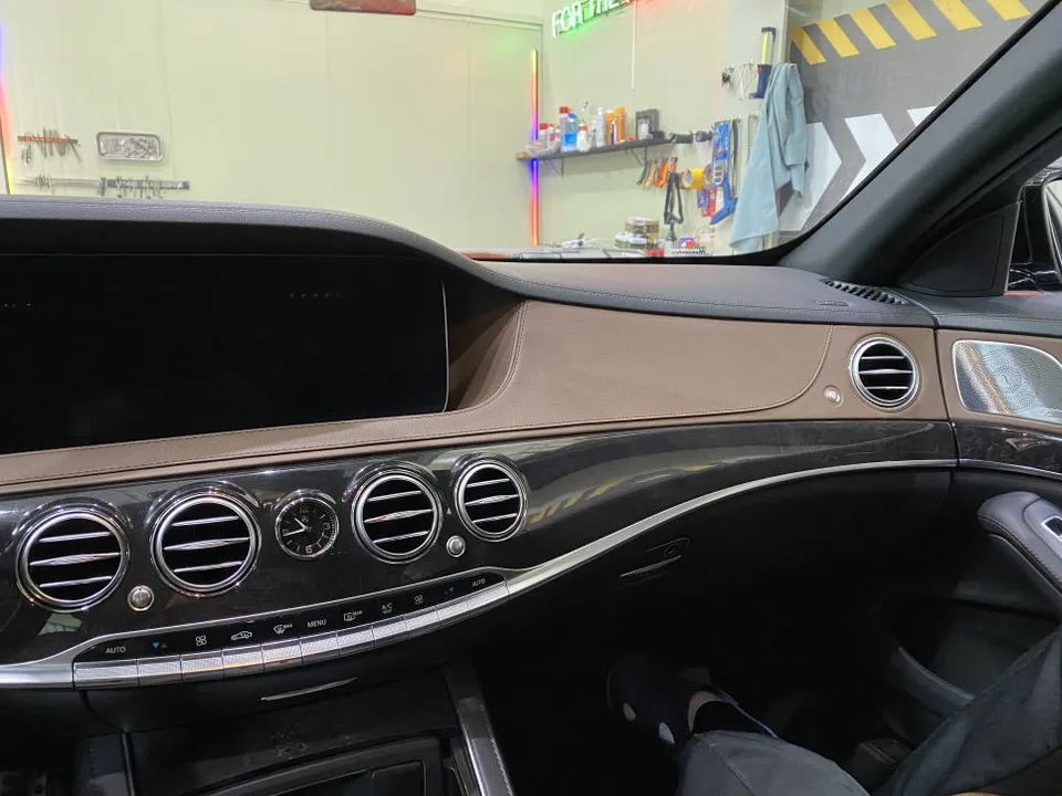 Mercedes-Benz S-Class W223 ambient lighting - Mercedes-Benz S-Class W223 Ambient Lighting Review — Cost photo 3