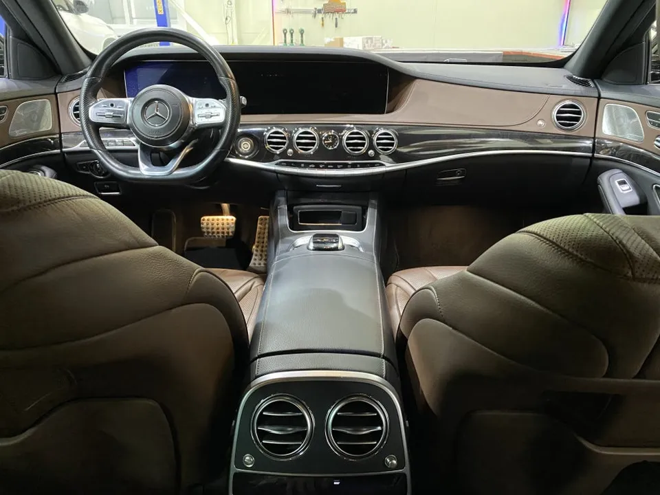 Mercedes-Benz S-Class W223 ambient lighting - Mercedes-Benz S-Class W223 Ambient Lighting Review — Cost photo 4