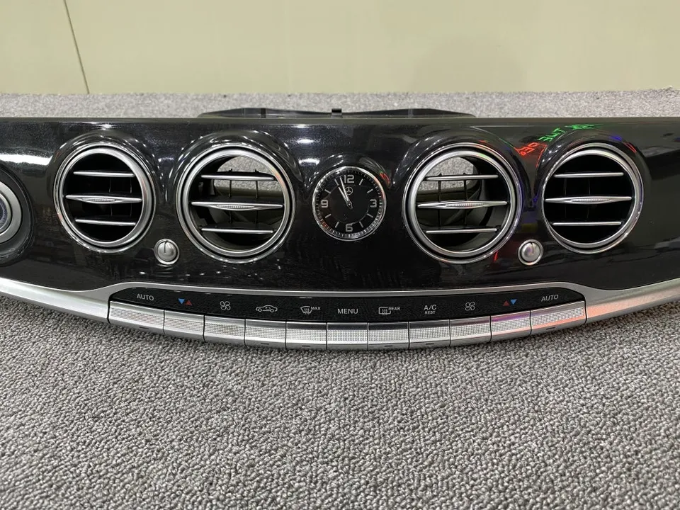 Mercedes-Benz S-Class W223 ambient lighting - Mercedes-Benz S-Class W223 Ambient Lighting Review — Cost photo 5