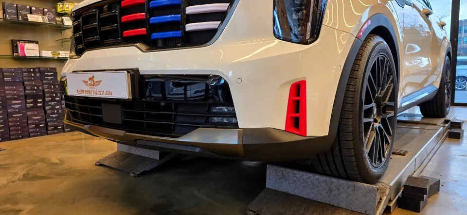 Kia Sorento MQ4 body kit - Kia Sorento MQ4 Body Kit Installation Review photo 4