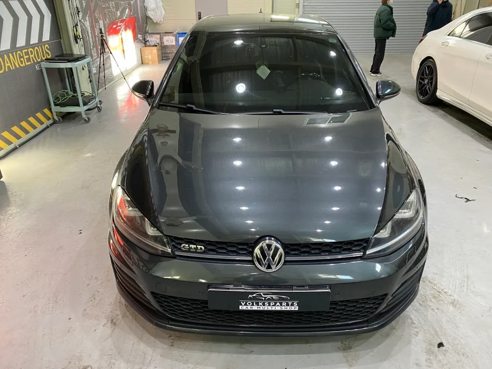 Volkswagen Golf 7th Gen Steering Wheel Customization Review