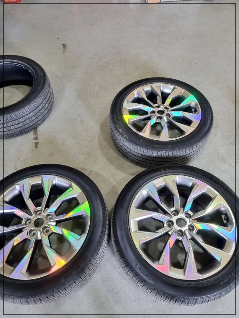 Kia Sorento Wheel Repair & Refinishing Review — Glossy Black Finish Before